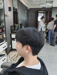 -藤野造型烫发染发