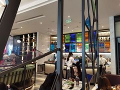 -港丽餐厅(高德置地店)