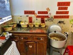 -柳州肥姨妈大骨螺蛳粉(东靖路店)