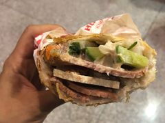 -Bánh Mì Huynh Hoa