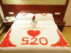 -维也纳酒店(桂林万象城火车站店)