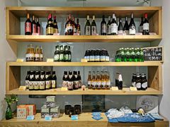 零售区-雕刻时光咖啡馆(南院门店)