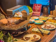 黑牛牛舌-明洞阿姨·韩式酱蟹烤肉·创意料理(三元桥店)