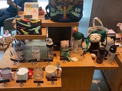 -星巴克(前滩世贸中心店)
