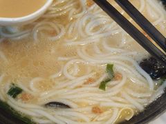 -灵芝妹子海鲜米线(瓦房店新玛特店)