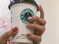 -CM.Nail美甲美睫