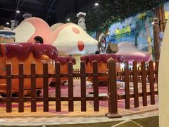 -蓝精灵乐园·世茂精灵之城主题乐园