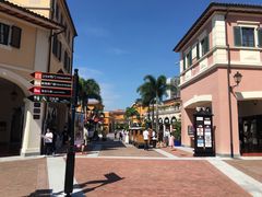 -佛罗伦萨小镇广佛名品奥特莱斯(疏港路店)