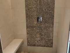 -天津京基皇冠假日酒店