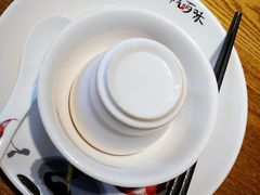 餐具摆设-杭百味·大众精选杭帮菜(西湖音乐喷泉店)