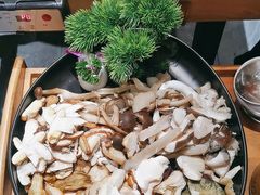 -一朵菌·野生菌探索家火锅(南亚店)