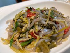 -江城小馆陕南妈妈菜·全球旅行餐厅(钟楼店)