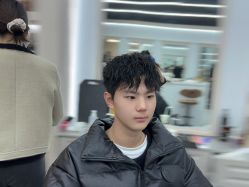 -尤司男士国潮理发馆