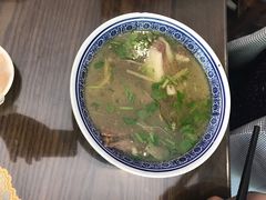 -一间楼牛羊肉泡馍馆(东一路店)