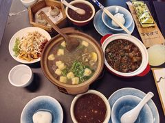 -古都历食南京菜·烤鸭·鸭血粉丝·汤包(南京博物院店)