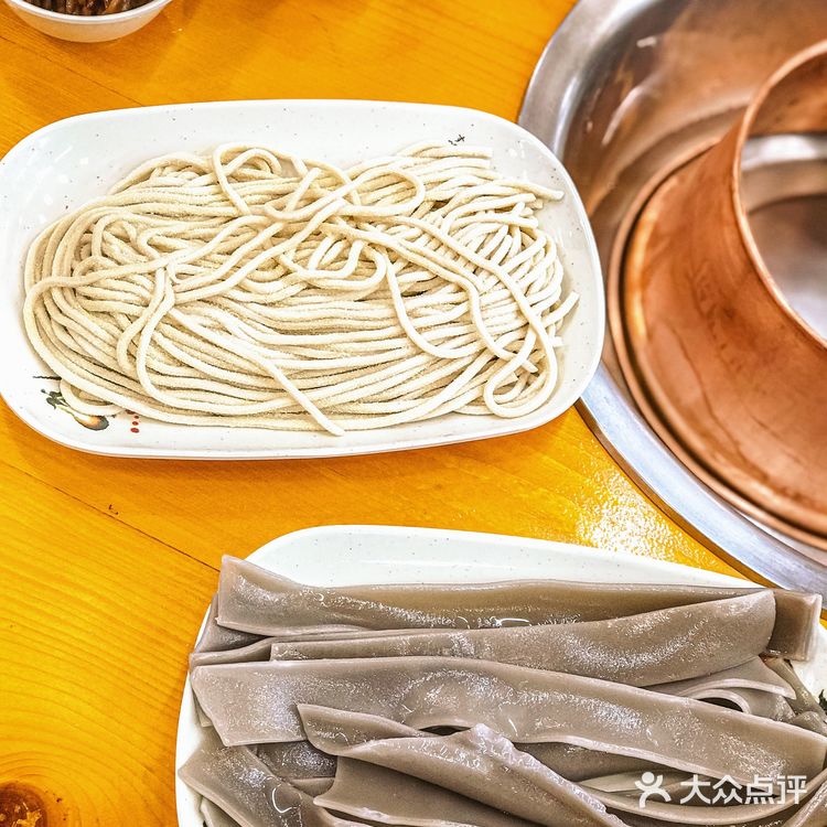 哈尔滨这家四层还爆满🔥的火锅店真是馋肉好去处