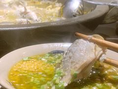 -石锅苗苗鱼(武汉首店)
