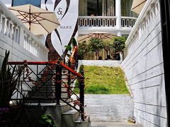 -Mark&Mars Restaurant