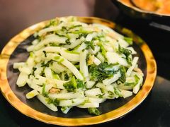 荠菜肉丝炒年糕-皆是厚切炸猪排·罗宋汤(大宁音乐广场店)