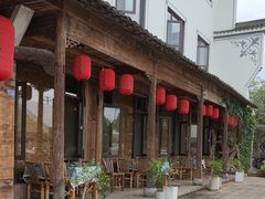 -头上红煨盐鸡乡村食府