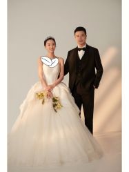 -雪中彩影婚纱摄影·微光艺术中心