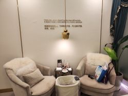 -瀞莱美美容中心