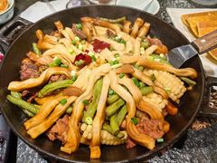 -靠山屯东北农家菜(八龙桥雅苑店)