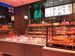 面包甜点陈列柜-巴黎贝甜(大宁国际商业广场店)