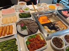 -海底捞火锅鲜切牛肉主题店(长寿路店)