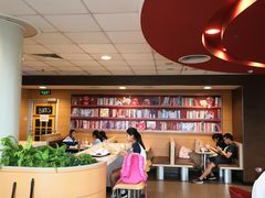 -麦当劳(展览路店)