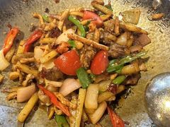 -富正毅三下锅·湘西韵味(天门山索道店)