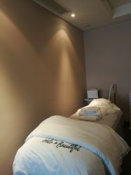 -汐月Health纤体spa中心