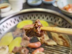 -草家酱蟹炭火烤肉店(珲春南路一店)