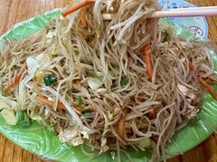 -蚝哥花姐湛江烤生蚝(美丽湾市场店)