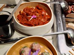-海底捞火锅鲜切牛肉主题店(长寿路店)