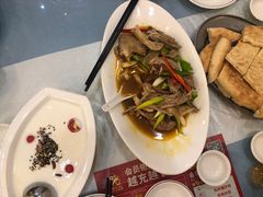 -马尔龙新疆饭店·清真(瑞景店)