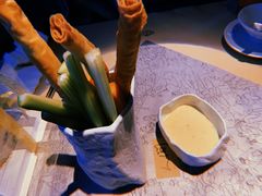 笔筒色拉-穹六人间 people 6(岳阳路店)