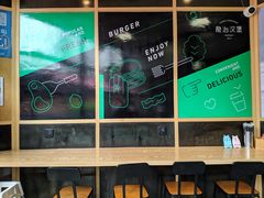 -龙治汉堡(中华城店)