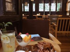 -猫的天空之城概念书店(杭州南宋御街店)