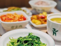 -老乡鸡(上海白玉兰广场店)