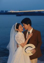 -蒙太奇婚纱摄影(万达店)