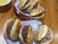 -闫家驴肉火烧(五四店)