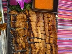 -香巴拉云南餐厅(华莱坞店)