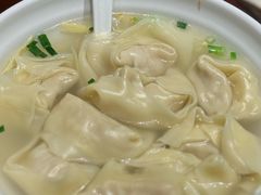 刀鱼馄饨-老半斋(福州路店)