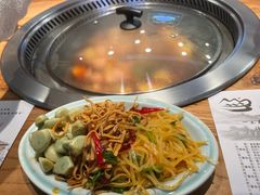 -山里屯铁锅炖·东北菜(康桥店)