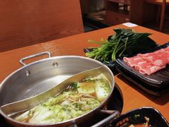 -呷哺呷哺(普陀乐购真北店)