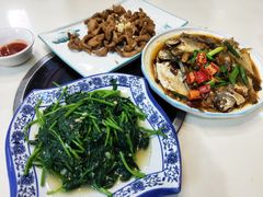 -鑫悦楼煎蟹·16年海鲜大排档