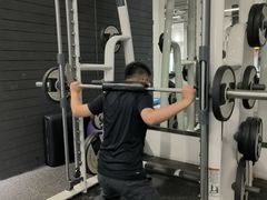 -汗水空间私教健身连锁(SM广场店)