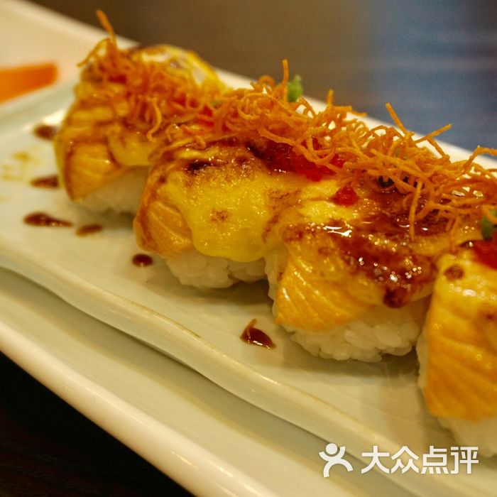榴莲焗三文鱼寿司