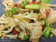 -姜君·千岛湖鱼头馆(浦东大道店)